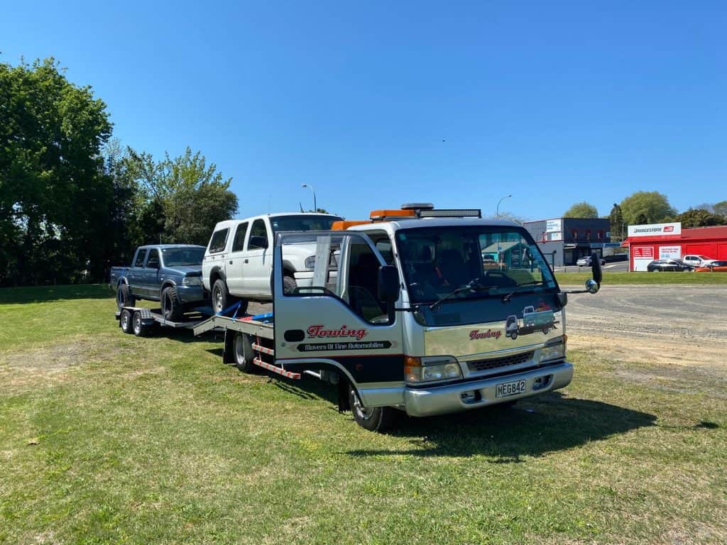 removing two cars in south auckland